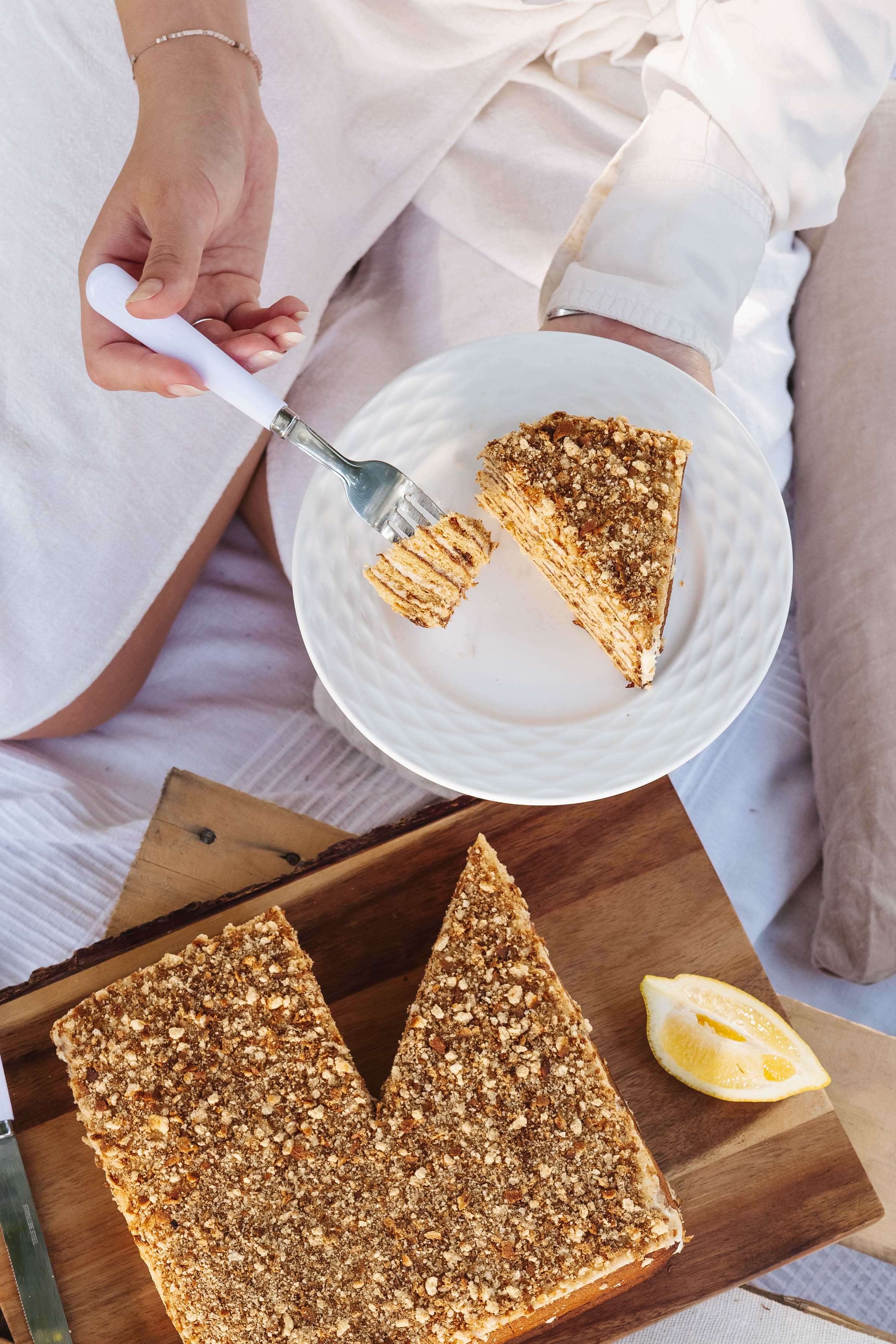 Apricot Honey Cake MARLENKA® 800g